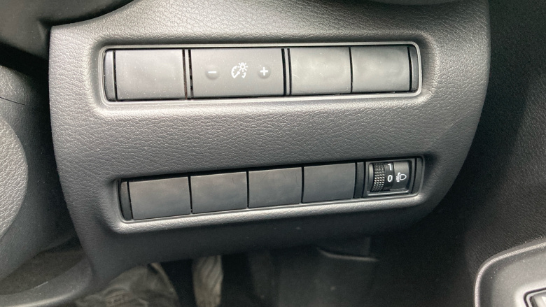 Nissan Juke 1.6 Hybrid N-Connecta 5dr Auto Hybrid Hatchback